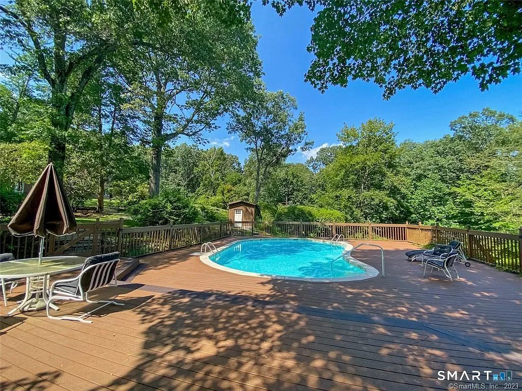 4 bed, 3.5 bath, 2995 sqft, $8,750 — Photo 2