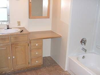 2nd image of 1725 Linden Pl