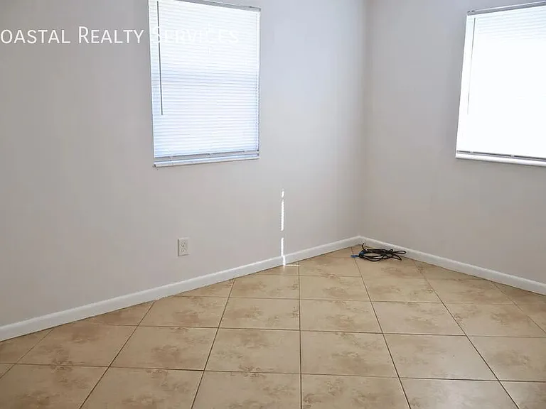 22 Overstreet Dr — Photo 5