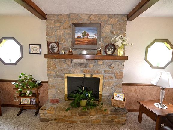 4th image of 6523 Lillians Ct