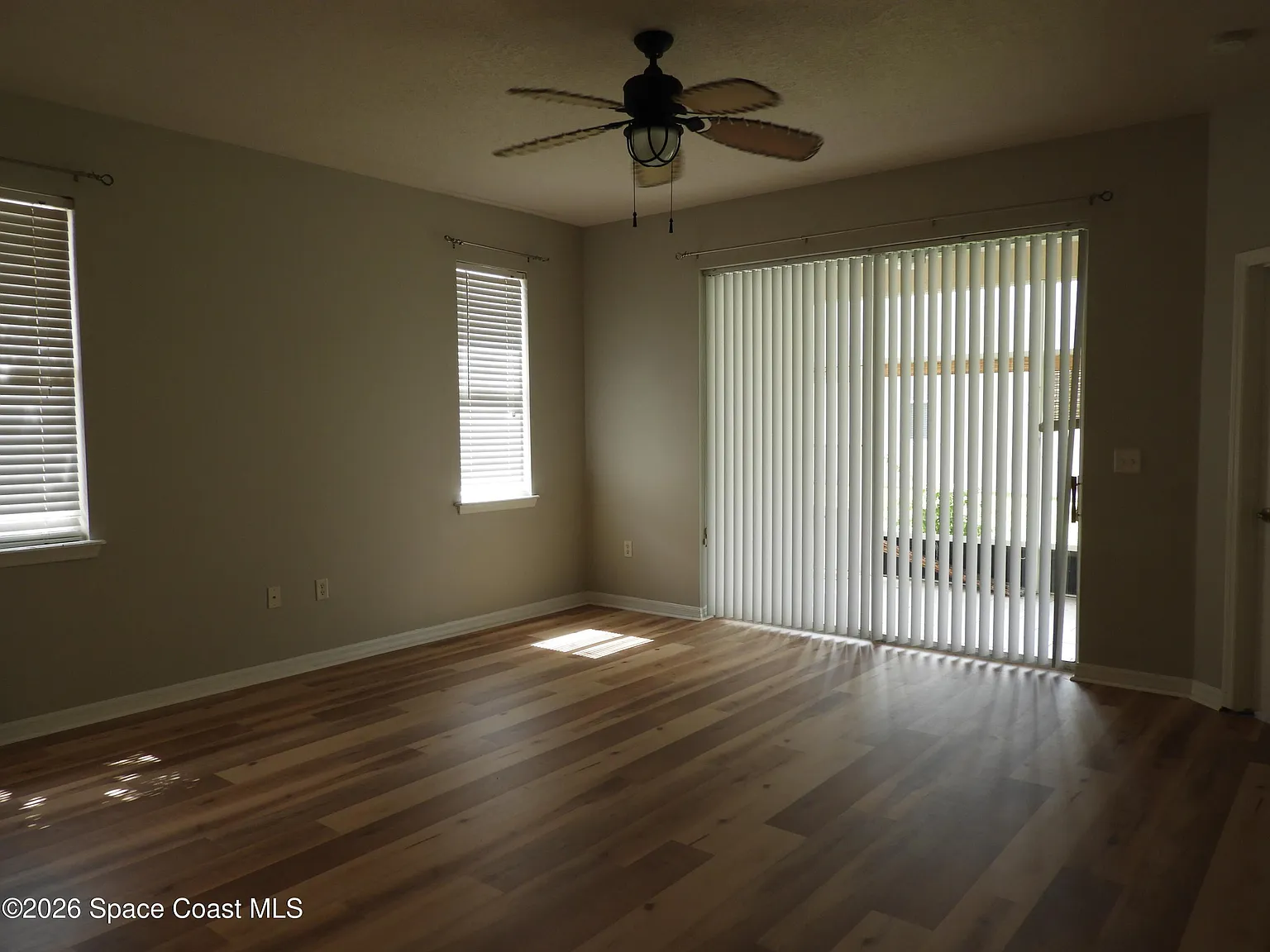 3 bed, 2.0 bath, 1524 sqft, $1,895 — Photo 4