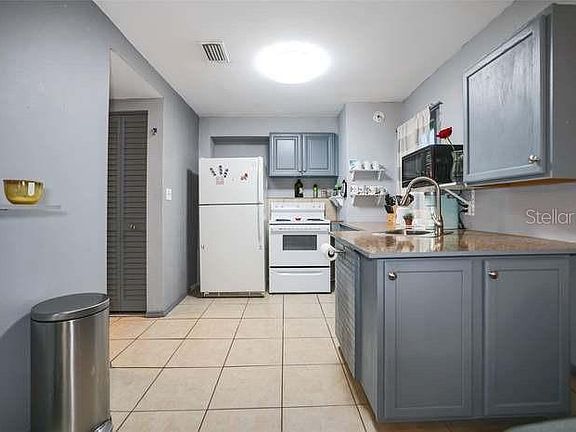 2nd image of 2650 25TH AVENUE N
