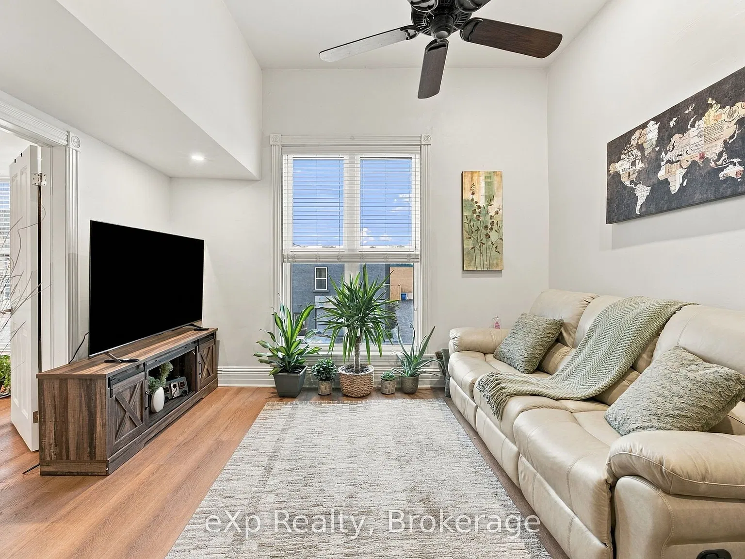 2 bed, $1,850 — Photo 4