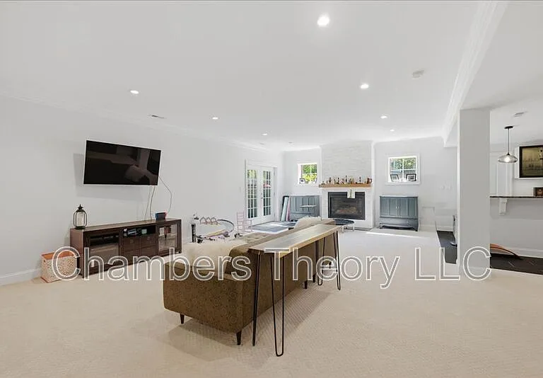 7010 Girard St — Photo 27