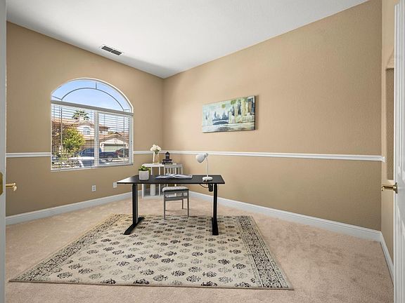 5th image of 9636 Holly Creek Ct