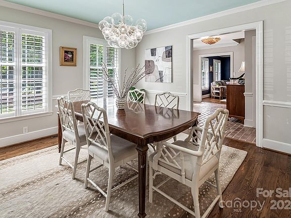 4th image of 3210 Ravencliff Dr