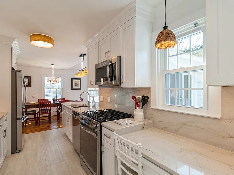 45 James St — Photo 14