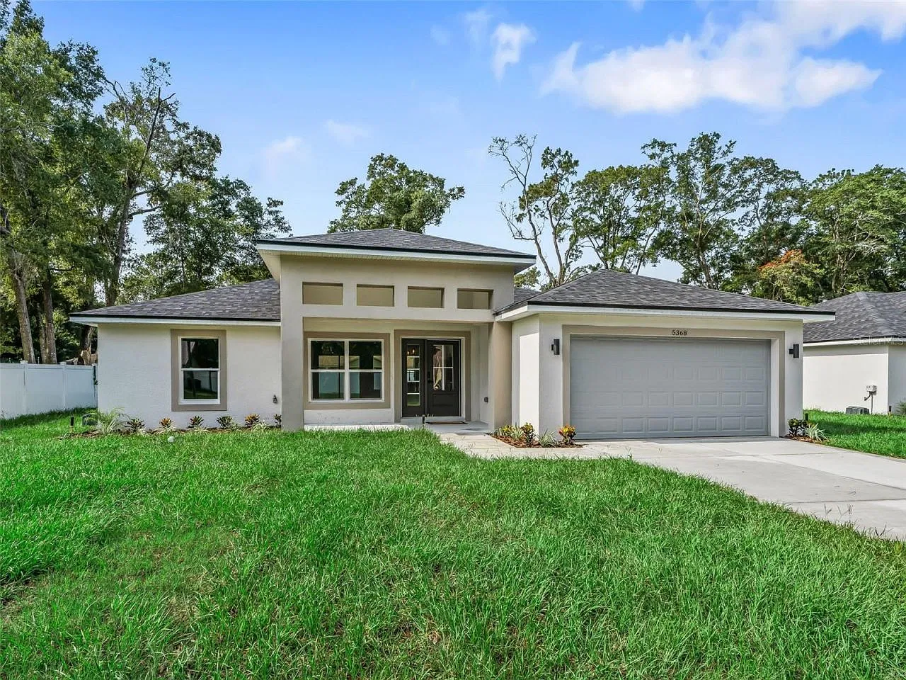 3 bed, 2.5 bath, 1800 sqft, $2,500 — Photo 3