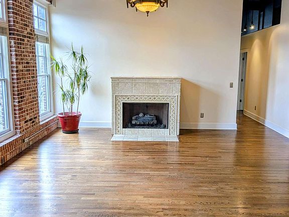 4th image of 1459 Village Park Ct