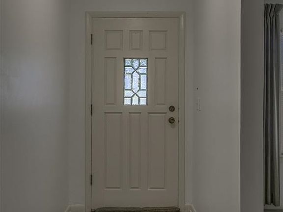 3rd image of 7322 Pinkney St
