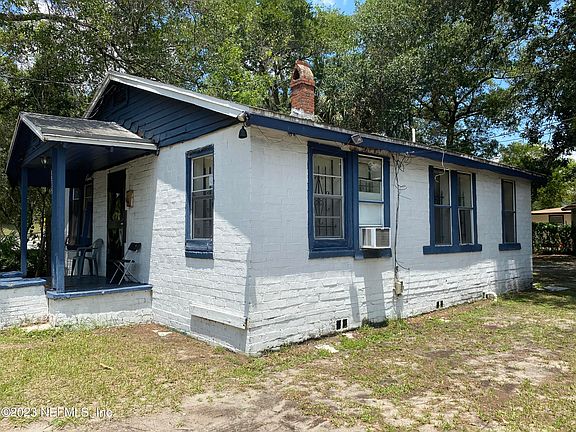 2nd image of 1535 HILL Street