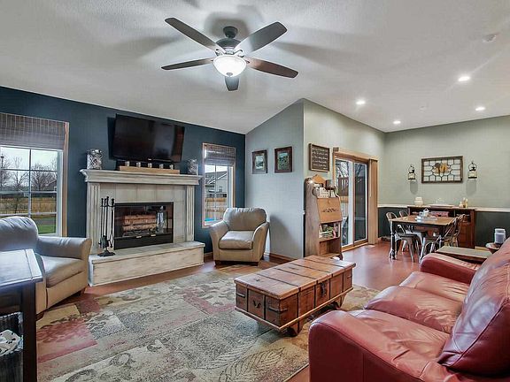 5th image of 2703 Rushwood Dr