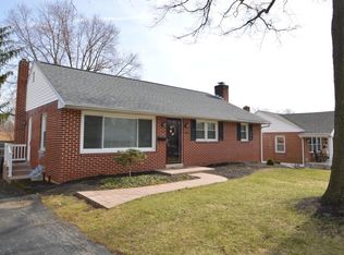 351 N Mount Joy St, Elizabethtown, PA