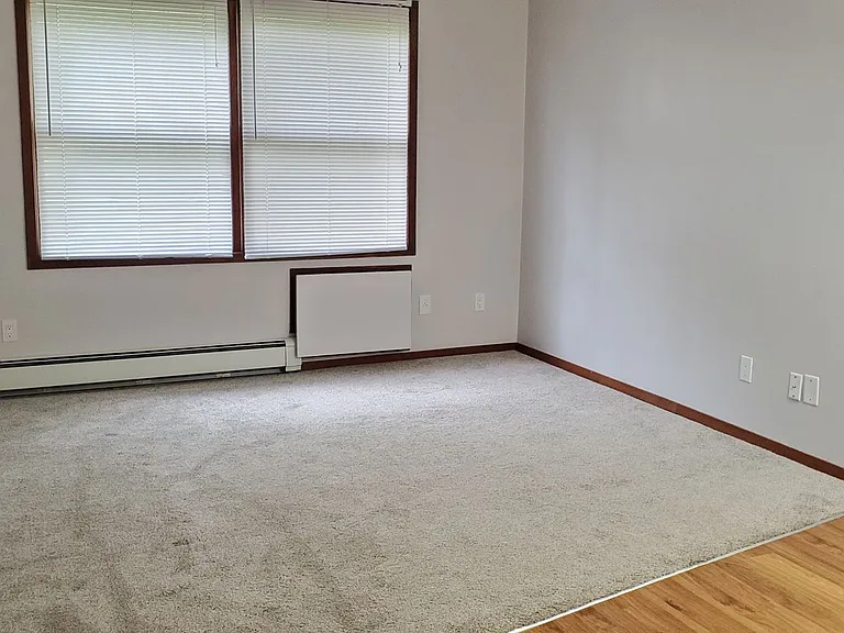 1231 S 8th St — Photo 11