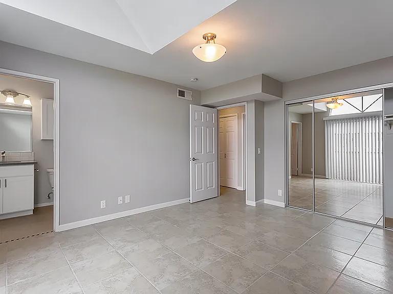 1216 S Corning St — Photo 69