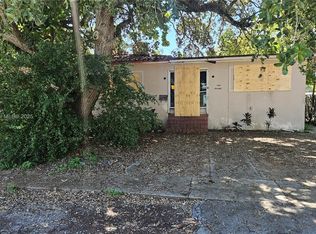1570 NE 141st St, North Miami, FL 33161