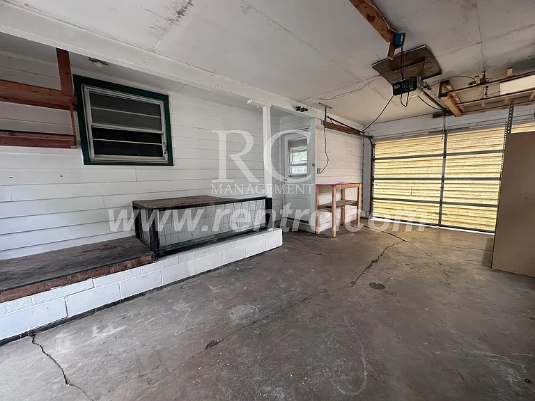 717 W Columbia St #W — Photo 20