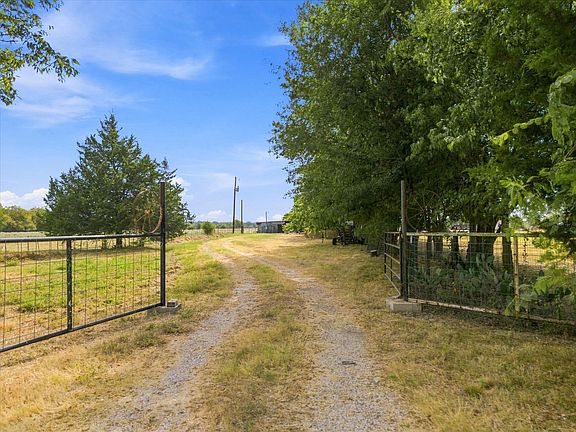 3rd image of 431 Fm 71