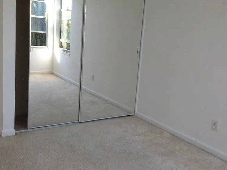 5 Holtz Ct — Photo 22