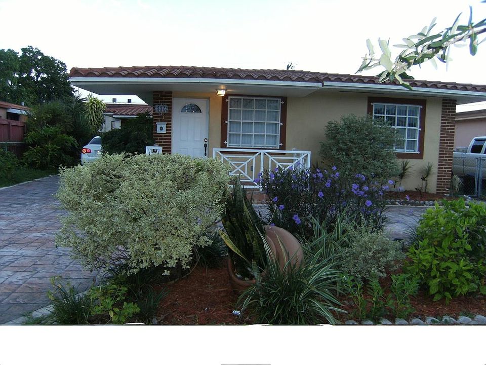 2nd image of 335 E 8th St