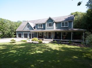 8 Indian Ridge Rd, Freeport, ME 04032