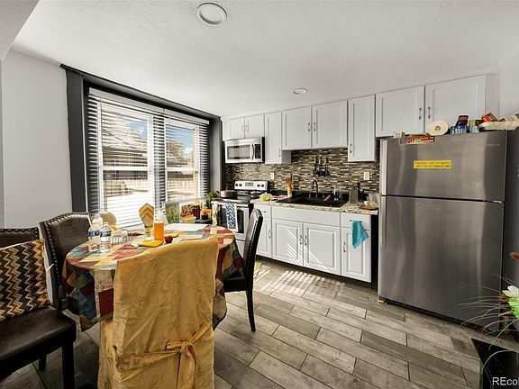 3rd image of 529 Deuel Street