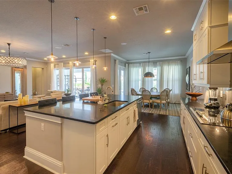 8539 Pippen Dr — Photo 12