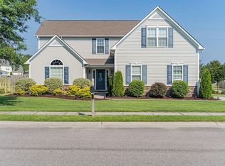 177 Avendale Dr, Rocky Point, NC 28457