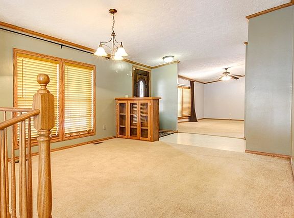2nd image of 333 Birch Ln