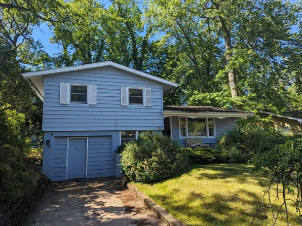 417 Washington Park Blvd, Michigan City, IN 46360
