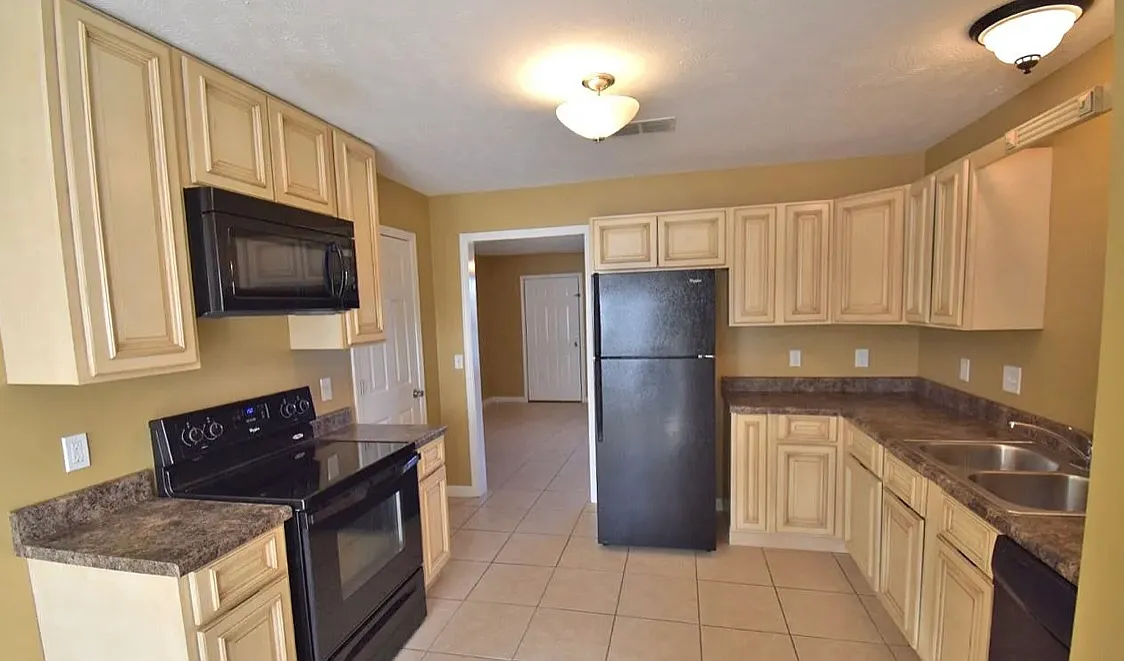 2 bed, 2.5 bath, 1088 sqft, $1,500 — Photo 3