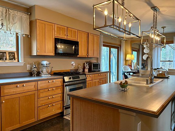 5th image of 100 Sawyer Brook Road
