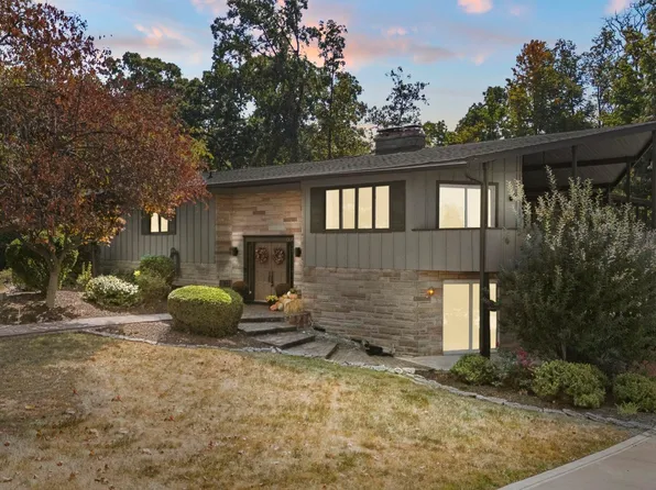 1304 Old Lantern Trl, Fort Wayne, IN 46845