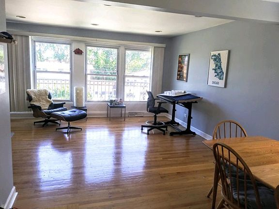 3rd image of 3821 W Morse Ave #2