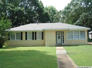 1407 Cypress St SE, Decatur, AL 35601