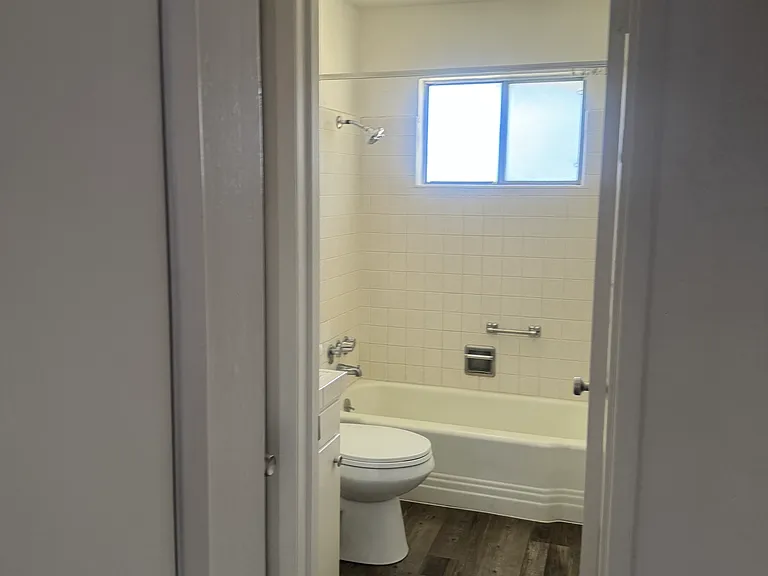 831 W Cambridge Ave #B — Photo 11