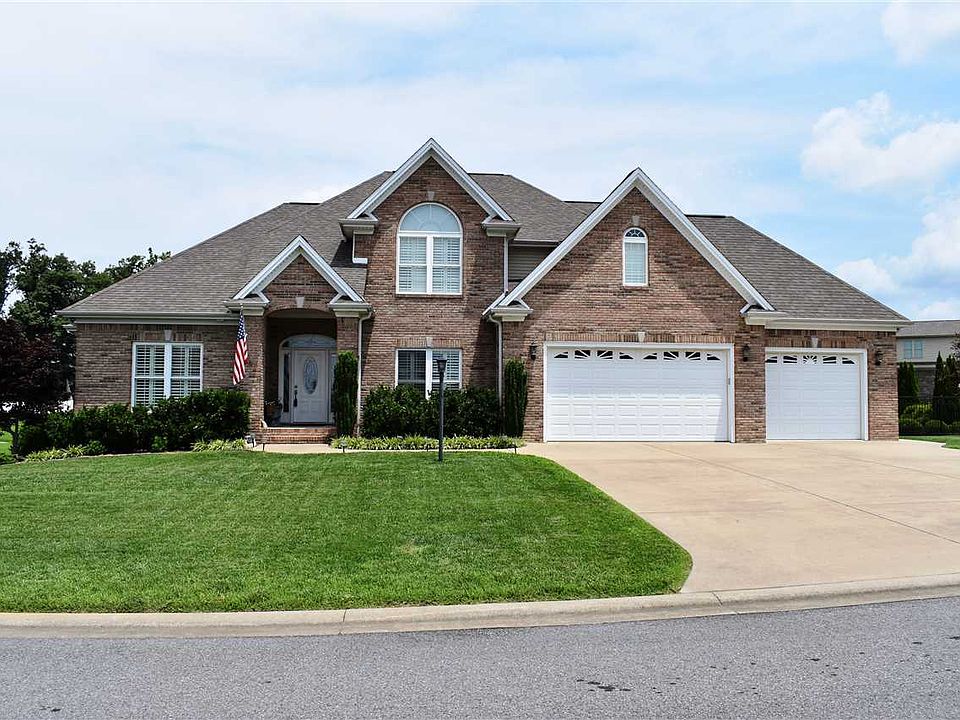 1st image of 640 Peppers Mill Dr