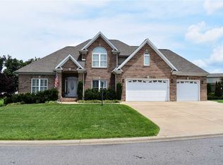 640 Peppers Mill Dr, Paducah, KY 42001