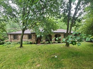 11064 Robin Ln, Athens, IL 62613