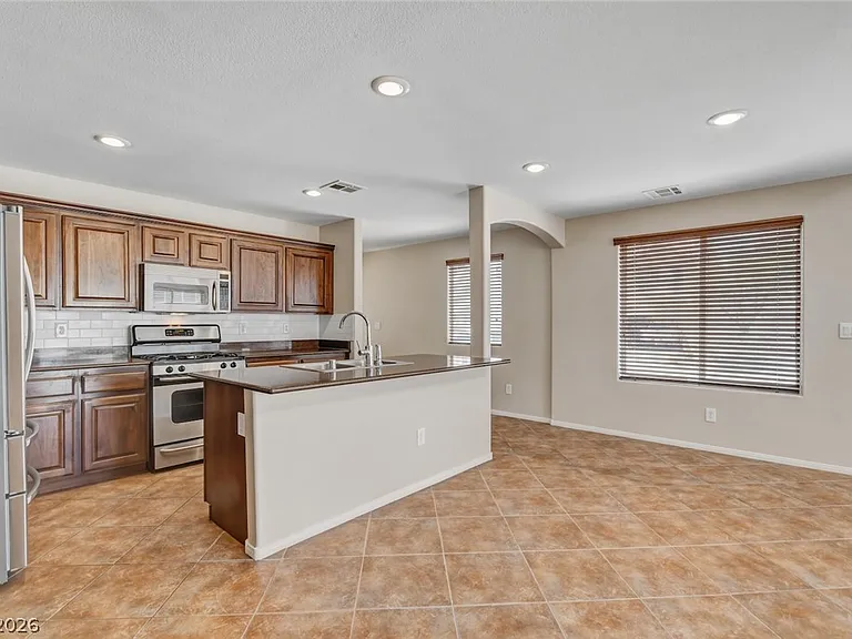 2780 Kona Crest Ave — Photo 11