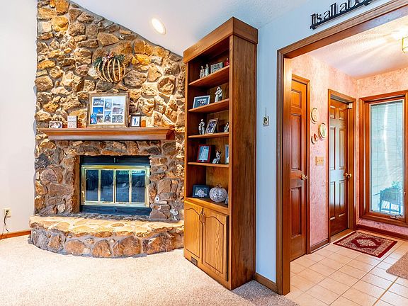3rd image of 6324 Talbot Ct