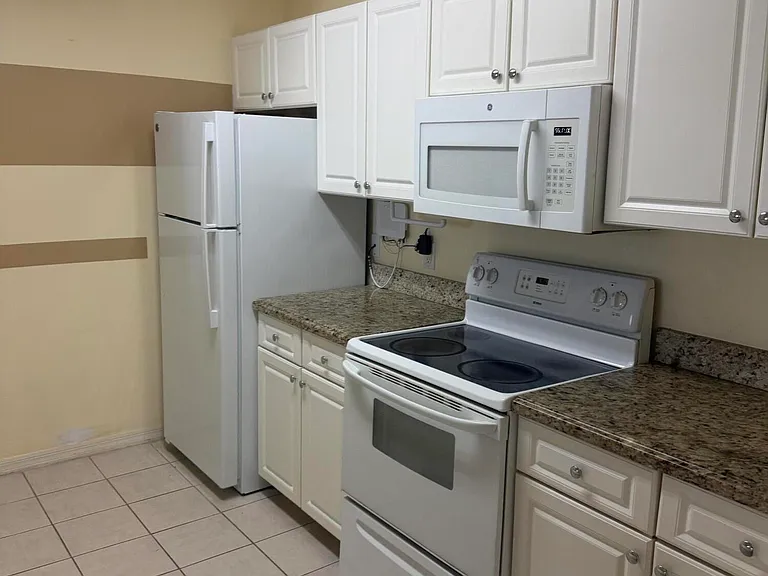 1200 Town Center Dr #405 — Photo 14