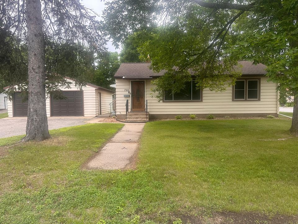 1st image of 701 Summit Ave S