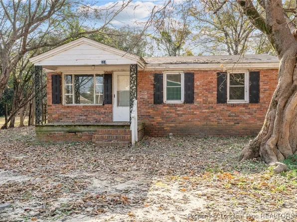 614 Hall St, Laurinburg, NC 28352