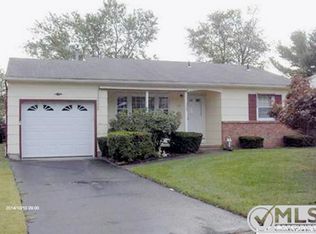 131 Georgetown Rd, Toms River, NJ 08757