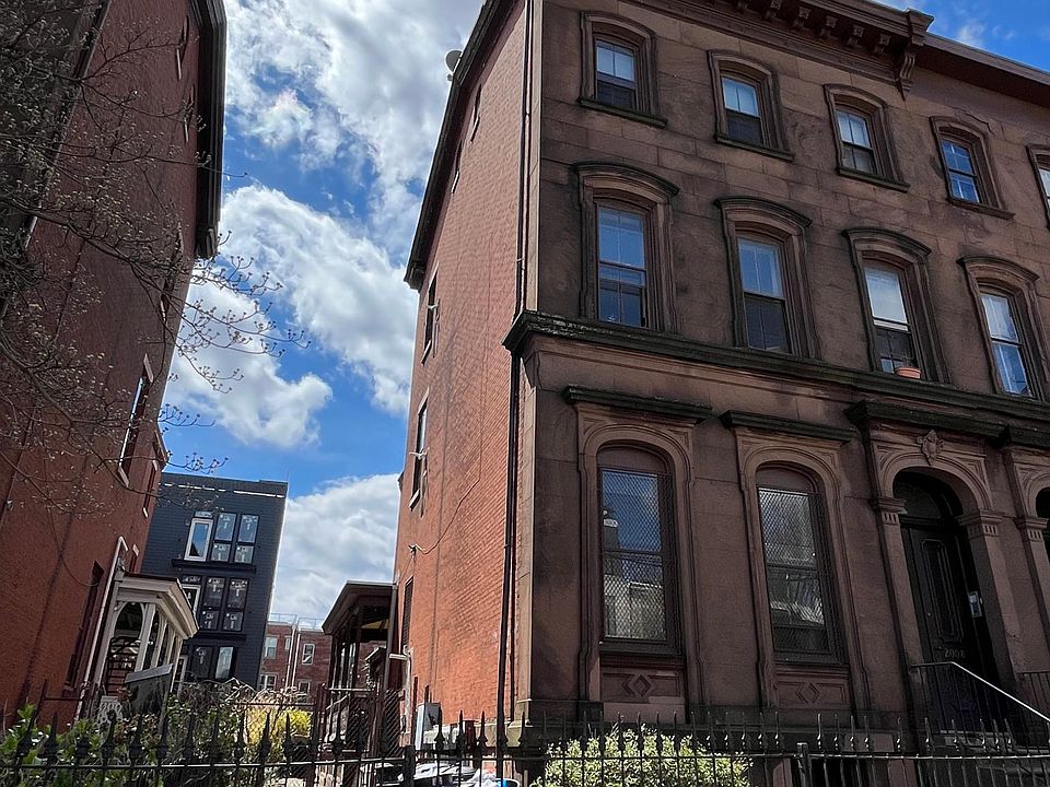 1st image of 2008 W Girard Ave #2F