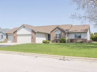 1217 Chelsea Ct, Menasha, WI 54952