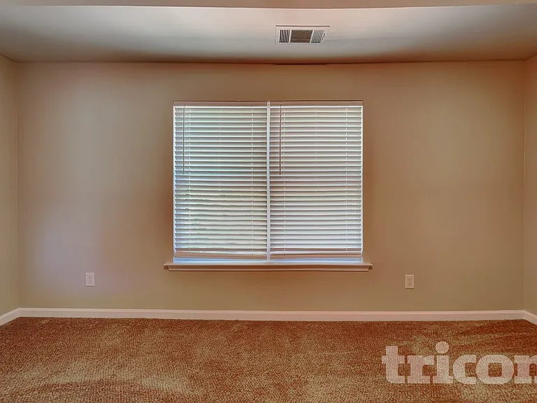 46 Crescent Woode Way — Photo 7