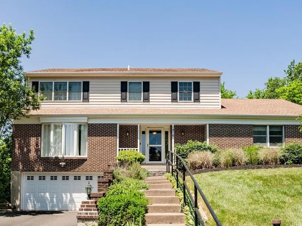 1310 Dundee Dr, Dresher, PA 19025