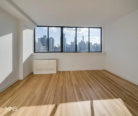 Rented by MNS Marketing | media 11